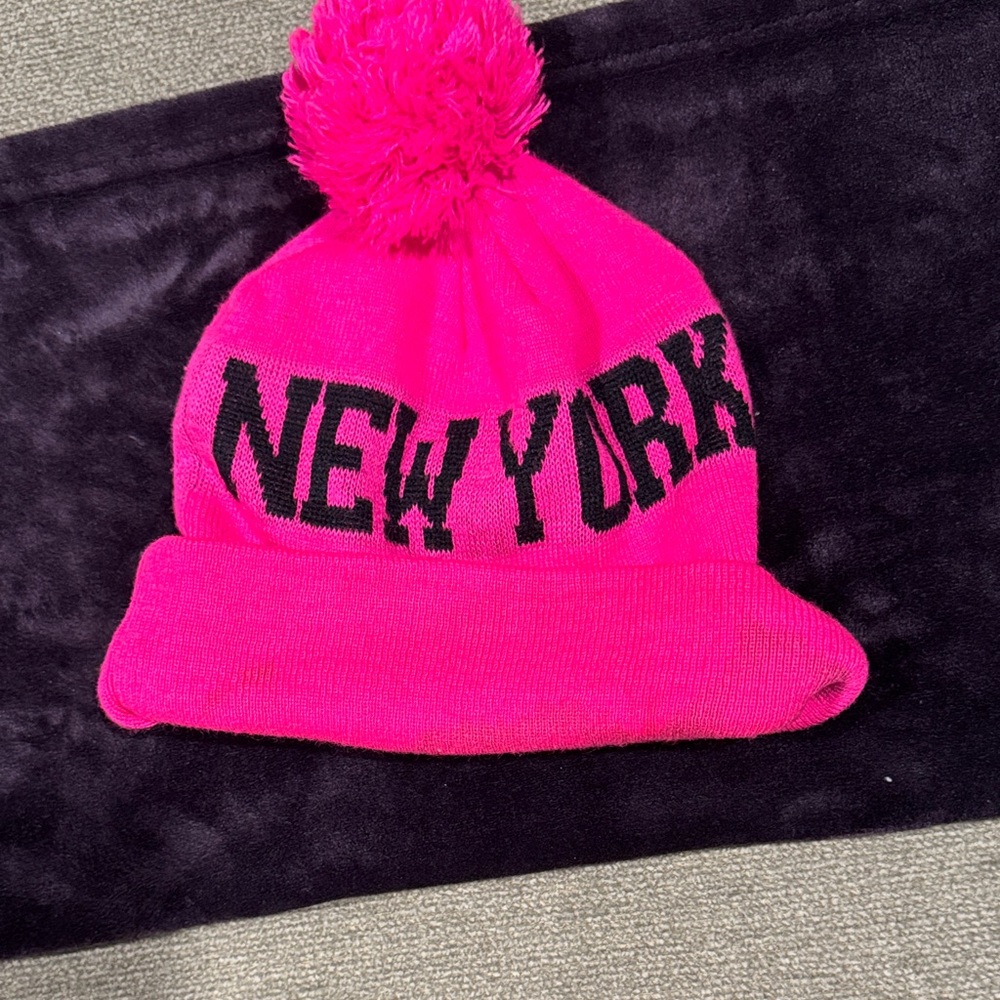 Forever 21 Kids Hot Pink 'New York' Beanie